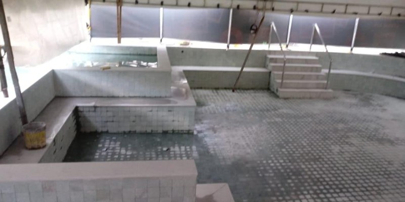 construção e reforma, impermeabilização, construtor, pedreiro, pintor e serralheiro. 