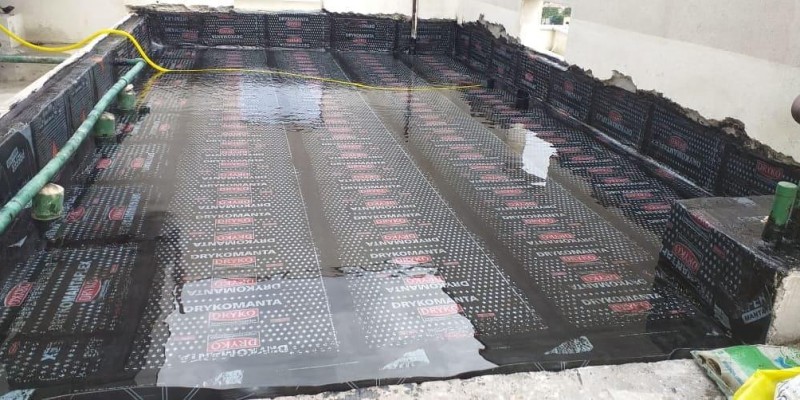 impermeabilização de piscina com manta asfáltica 3 e 4mm.