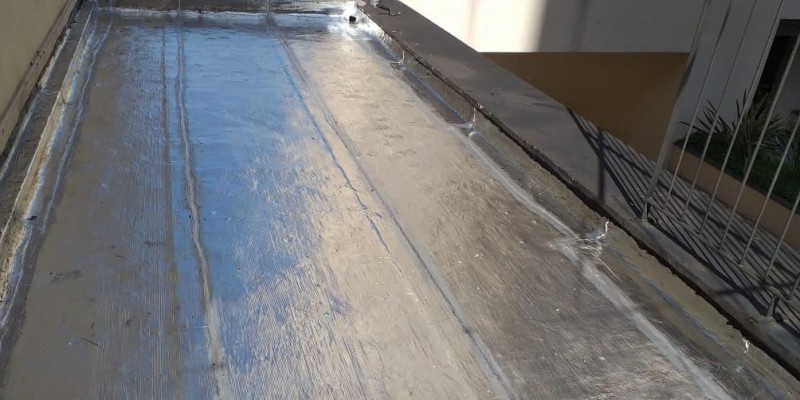 Impermeabilização de laje com manta aluminizada 3 e 4mm.
