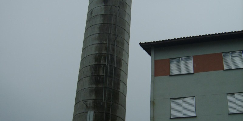 Impermeabilização e manutenção, em caixa d'água e reservatório.