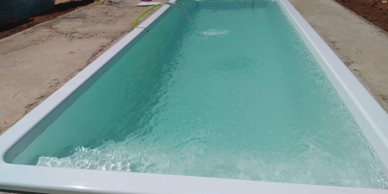 Impermeabilização, manutenção, instalação de piscinas.
