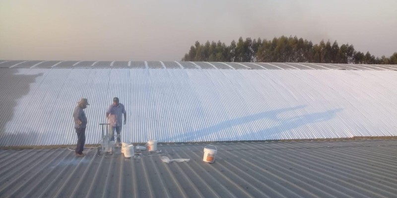 Impermeabilização e Isolamento Térmico para telhados e Coberturas.