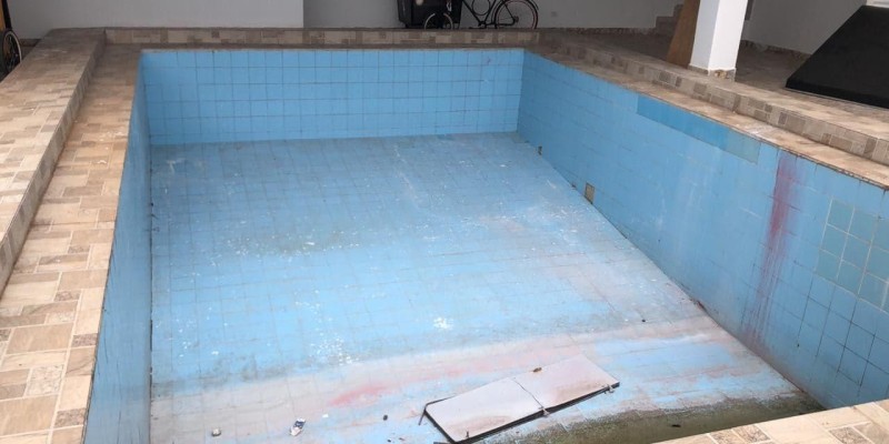 Impermeabilização e recuperação de Piscinas.