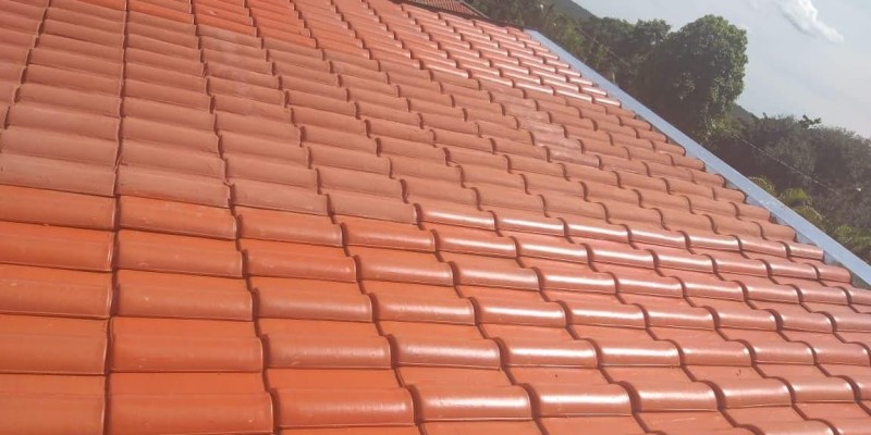 Impermeabilização de Telhados e Coberturas.Industriais, Comerciais e Residenciais, manta aluminizada, borracha liquida térmica e bidim.