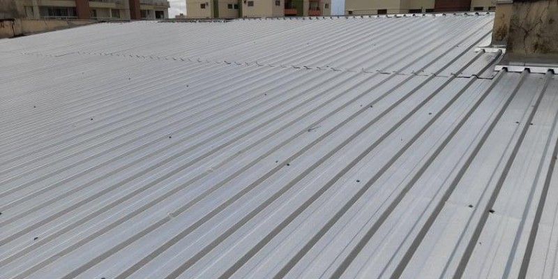 Impermeabilização e Isolamento Térmico para telhados e Coberturas.