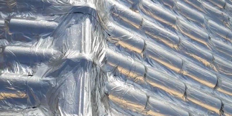 Impermeabilização e isolamento térmico, para telhados e coberturas.
