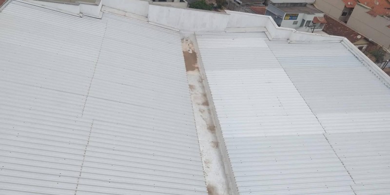 Impermeabilização e isolamento térmico, para telhados e coberturas.