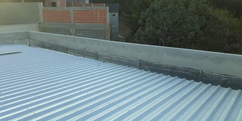 Impermeabilização e isolamento térmico, para telhados e coberturas.
