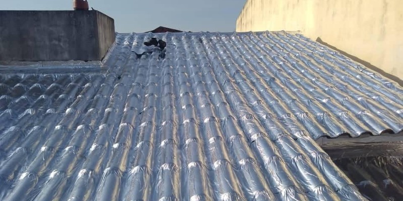 Impermeabilização e isolamento térmico, para telhados e coberturas.
