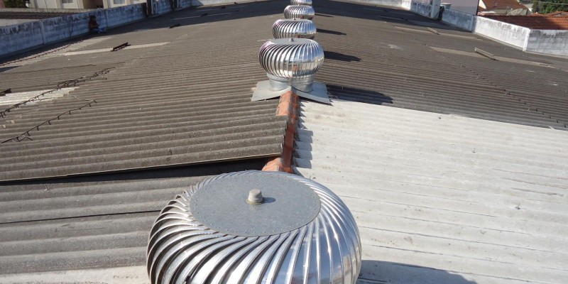 Impermeabilização e isolamento térmico, para telhados e coberturas.