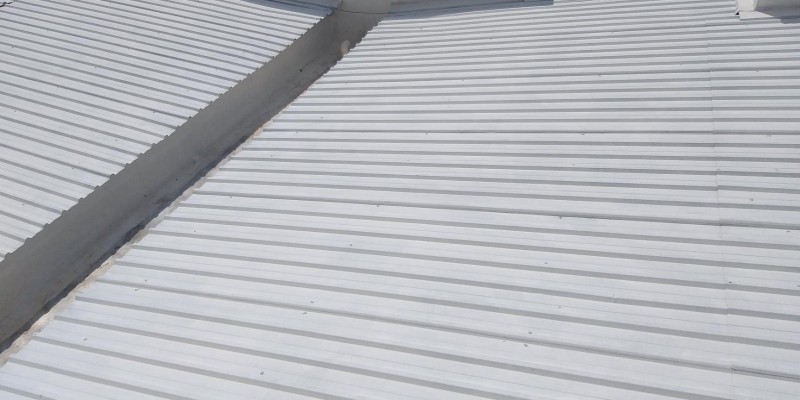Impermeabilização e isolamento térmico, para telhados e coberturas.