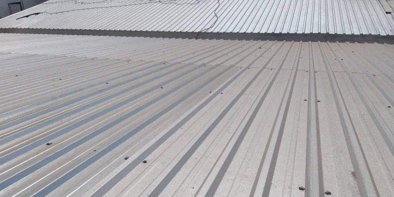 Impermeabilização e isolamento térmico, para telhados e coberturas.