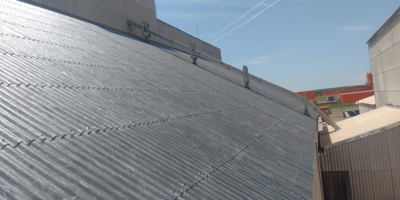 Impermeabilização e isolamento térmico, para telhados e coberturas.