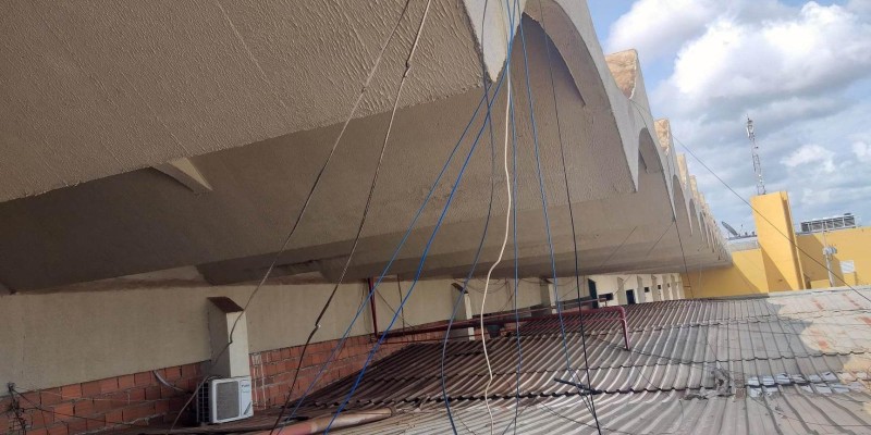 Impermeabilização de telhados e coberturas.