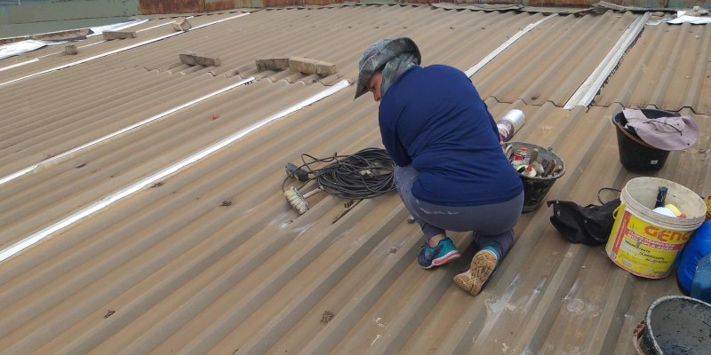 Impermeabilização e isolamento térmico, para telhados e coberturas.
