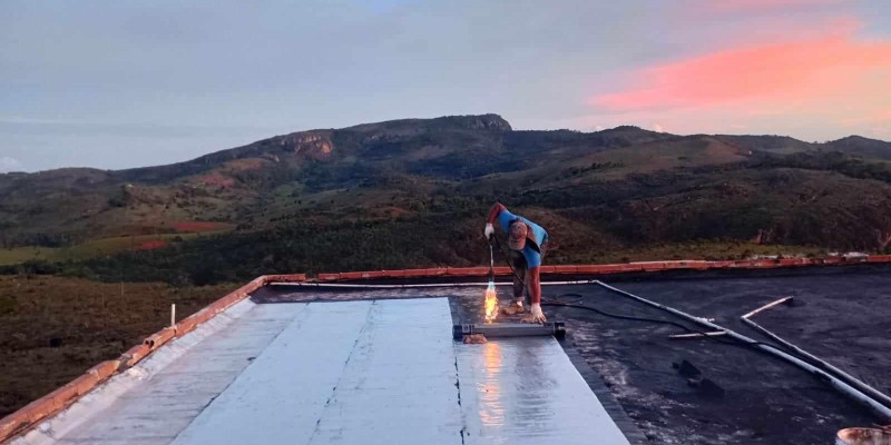 Impermeabilização e isolamento térmico em lajes, telhados e coberturas expostas.  as 