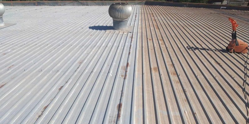 Impermeabilização e isolamento térmico, para telhados e coberturas. 