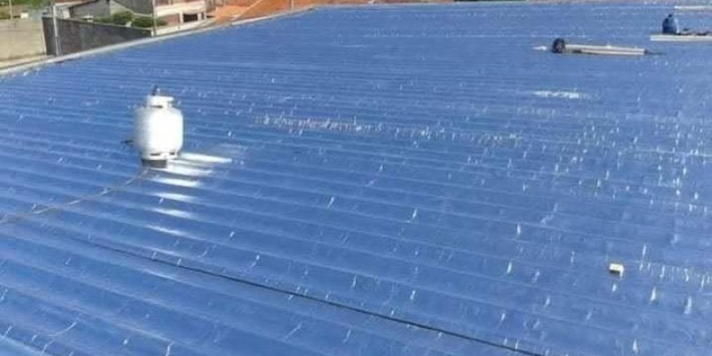 Impermeabilização e isolamento térmico, para telhados e coberturas.