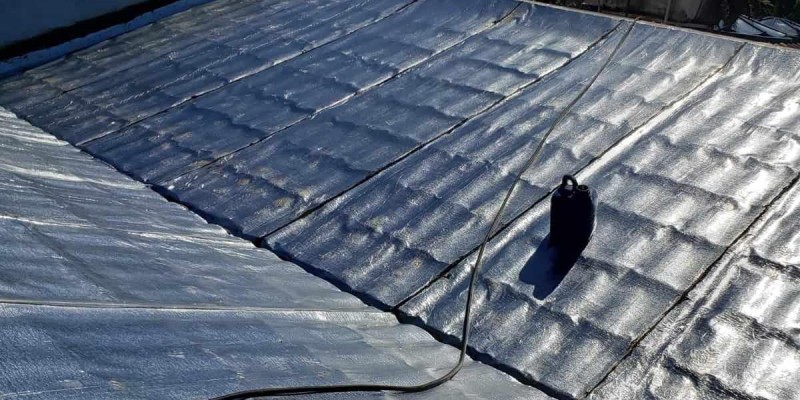 Impermeabilização e isolamento térmico, para telhados e coberturas.