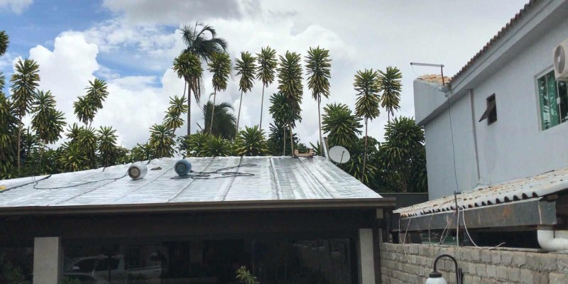 Impermeabilização e isolamento térmico, para telhados e coberturas expostas.