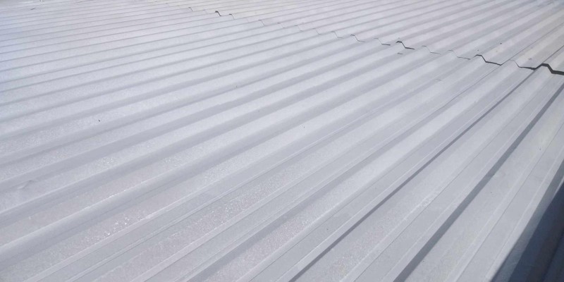 Impermeabilização e isolamento térmico, para telhados e coberturas com borracha liquida e bidim.