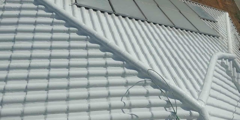 Impermeabilização e isolamento térmico, para telhados e coberturas.