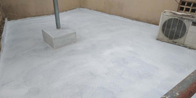 Impermeabilização e isolamento térmico, para telhados e coberturas expostas.