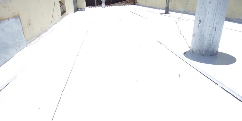 Impermeabilização e isolamento térmico, para telhados e coberturas.