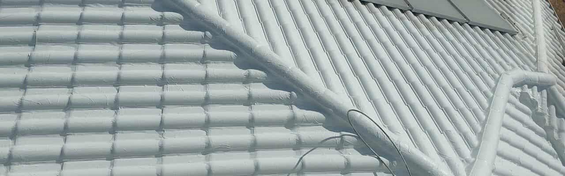 Impermeabilização de telhado com borracha liquida térmica e bidim.