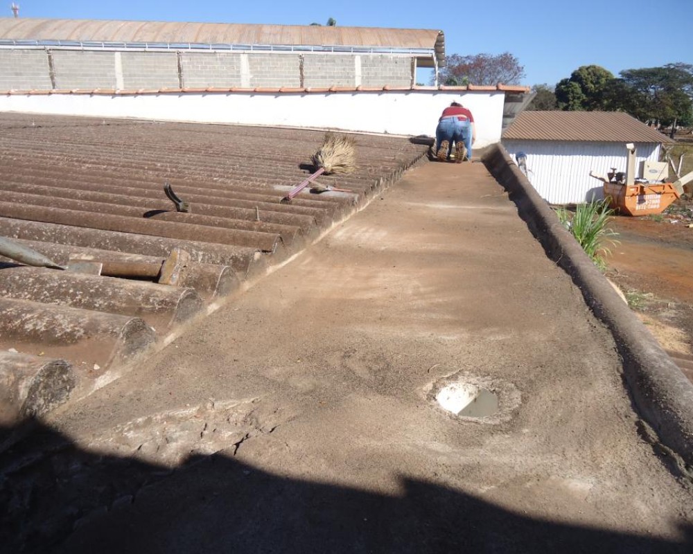 Imagem 13 da galeria Impermeabilização de Calha, toda calha de concreto é preciso impermeabilizar, elas trincam e dilatam, cuide para não oxidar a ferragem da mesma.
