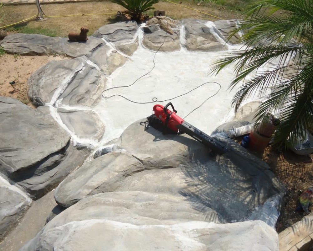 Imagem 68 da galeria Impermeabilização de cascata. essa cascata estava desativada, não parava água, tratamos com masterpur e vp50 o resultado foi satisfatório. 
