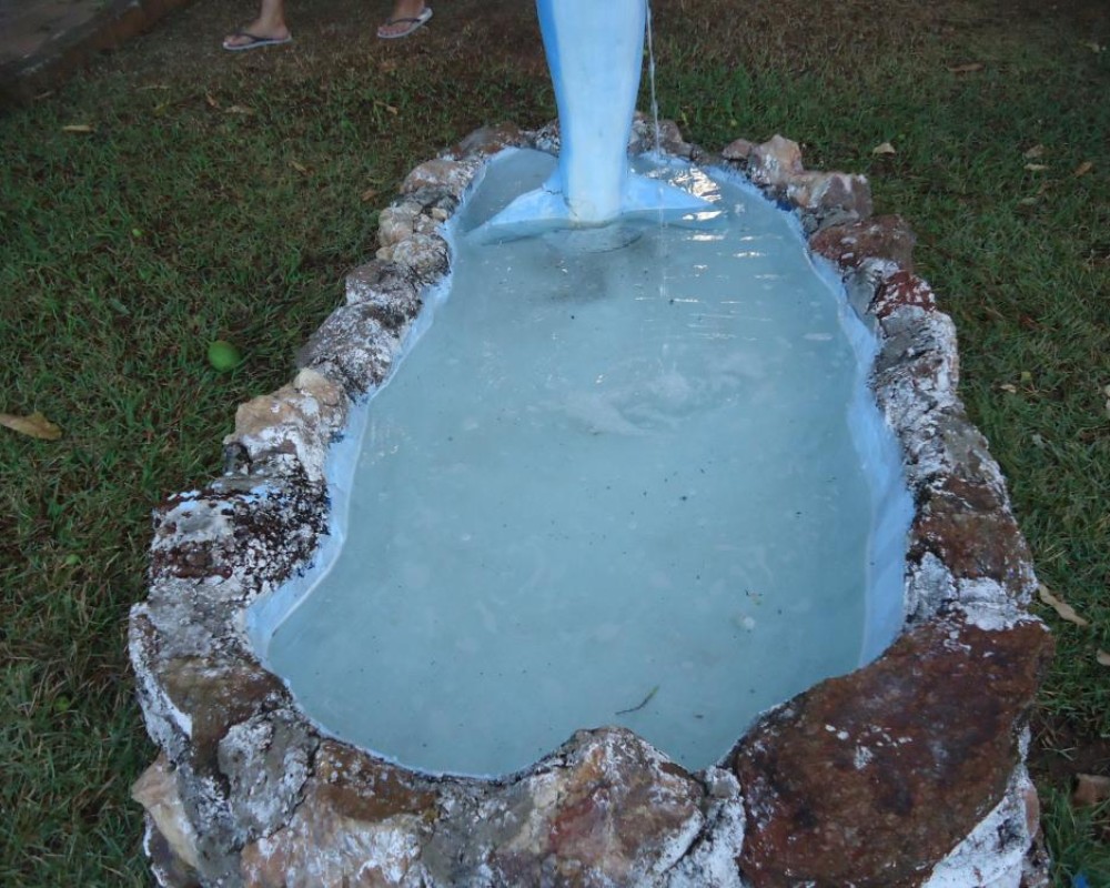 Imagem 2 da galeria Impermeabilização de cascata. essa cascata estava desativada, não parava água, tratamos com masterpur e vp50 o resultado foi satisfatório. 