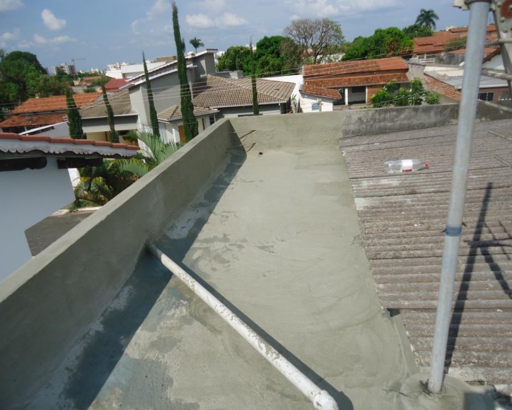 Imagem 13 da galeria Impermeabilização de Calhas. as calhas de concretos precisam de manutenção no minimo uma vez ao o ano.