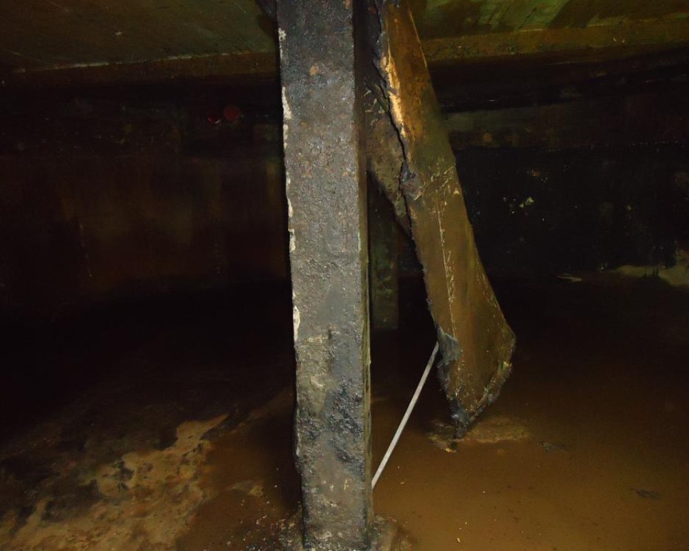 Imagem 50 da galeria impermeabilização de caixa d'água e reservatório. remoção de manta, limpeza, preparo para uma nova impermeabilização, bem difícil.