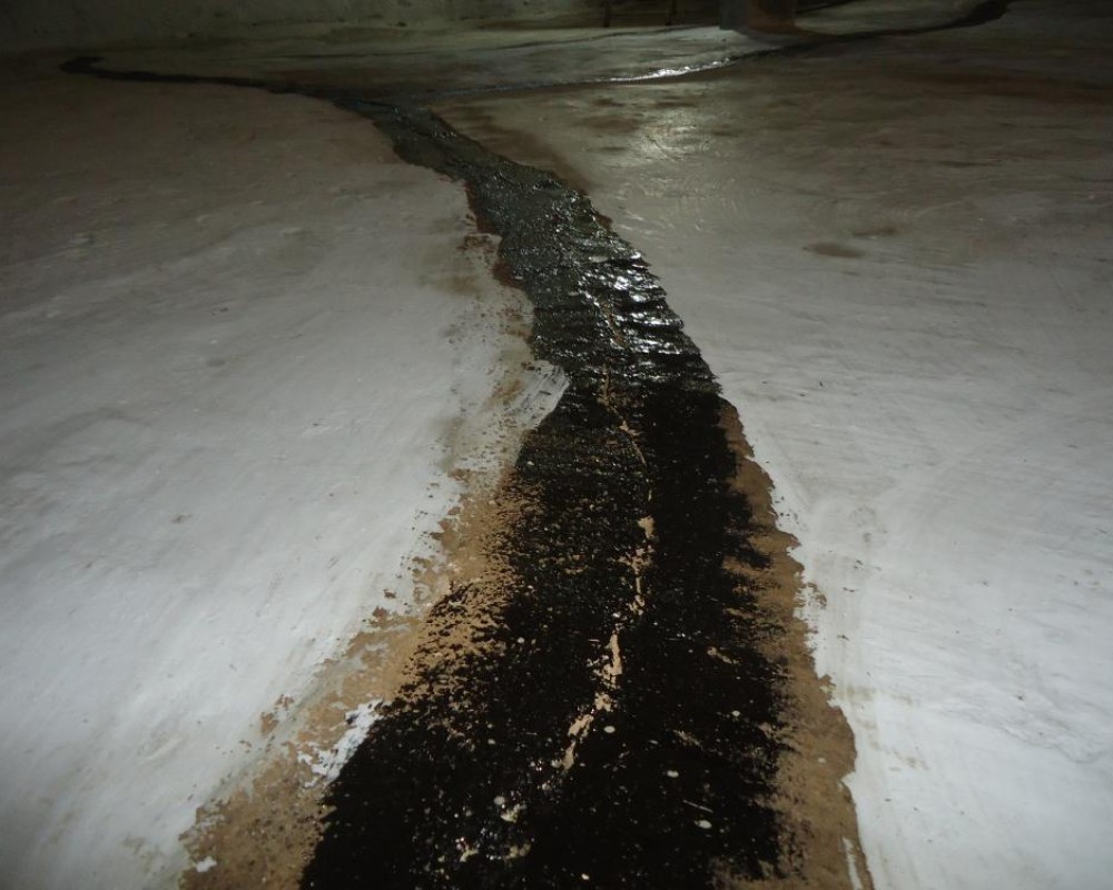 Imagem 18 da galeria impermeabilização de caixa d'água e reservatório. remoção de manta, limpeza, preparo para uma nova impermeabilização, bem difícil.