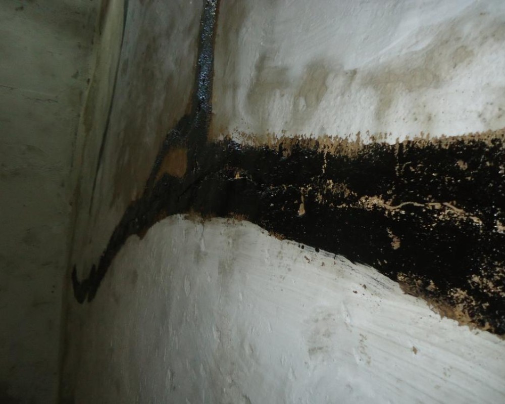 Imagem 34 da galeria impermeabilização de caixa d'água e reservatório. remoção de manta, limpeza, preparo para uma nova impermeabilização, bem difícil.