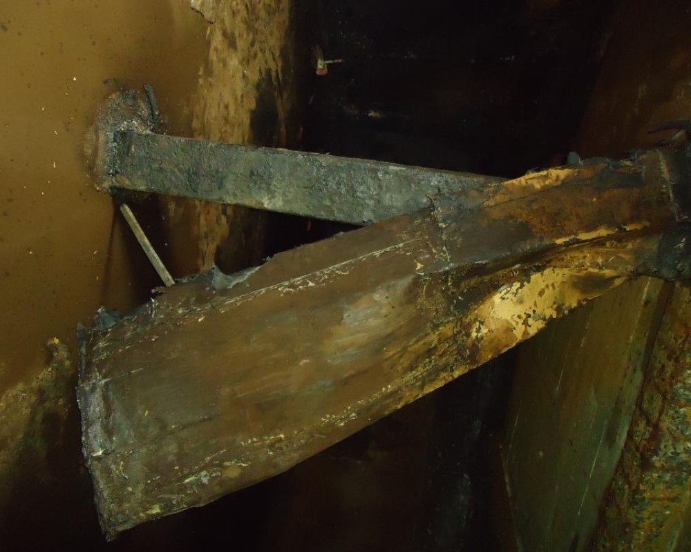 Imagem 53 da galeria impermeabilização de caixa d'água e reservatório. remoção de manta, limpeza, preparo para uma nova impermeabilização, bem difícil.