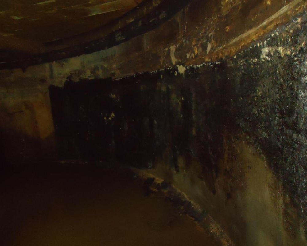 Imagem 58 da galeria impermeabilização de caixa d'água e reservatório. remoção de manta, limpeza, preparo para uma nova impermeabilização, bem difícil.