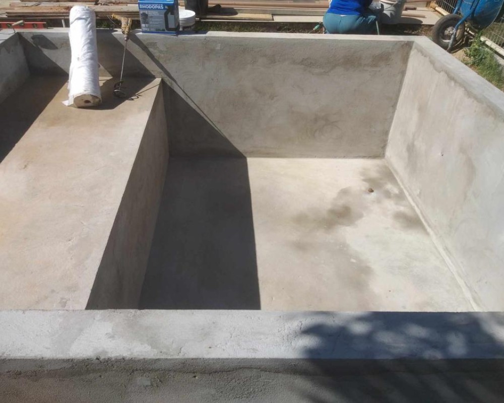 Imagem 13 da galeria Impermeabilização de piscina com argamassa polimérica e Bidim.