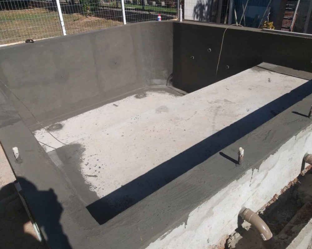 Imagem 20 da galeria Impermeabilização de piscina com argamassa polimérica e Bidim.