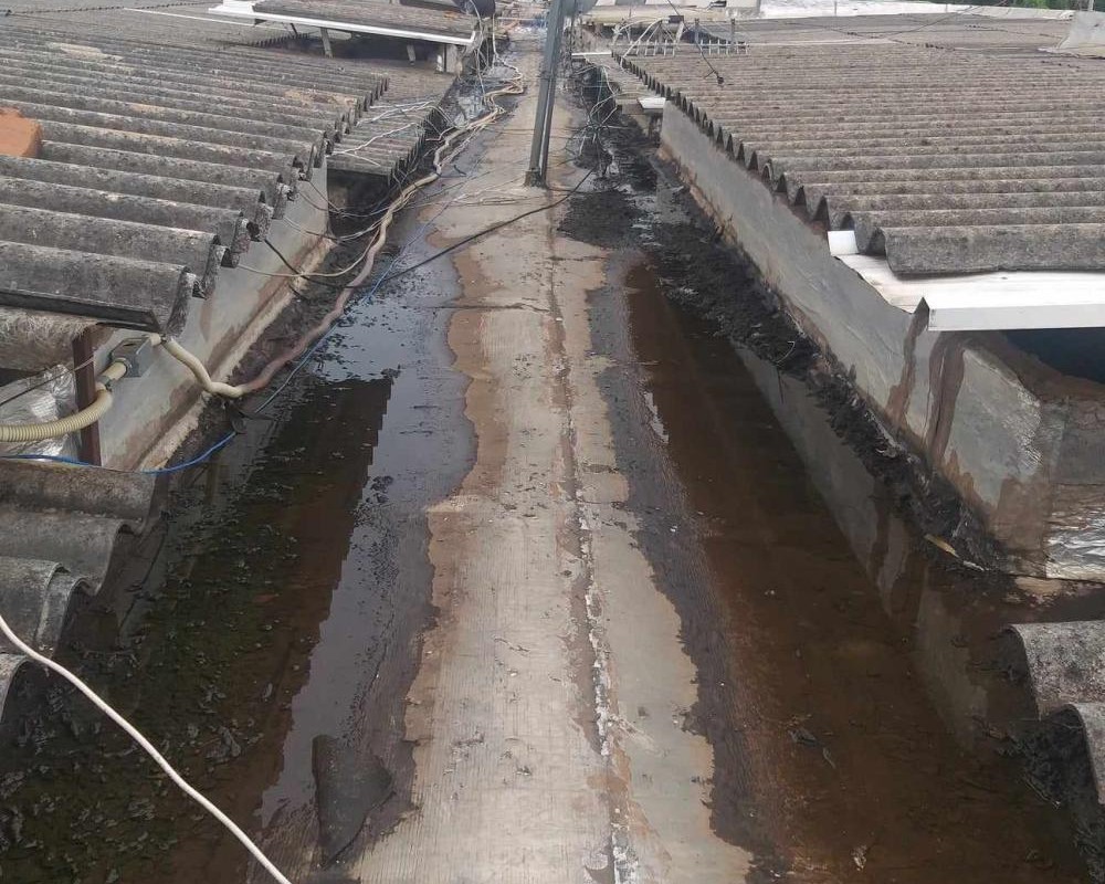 Imagem 98 da galeria Impermeabilização de calhas e telhados, elimina goteiras, calor  e vazamentos.
