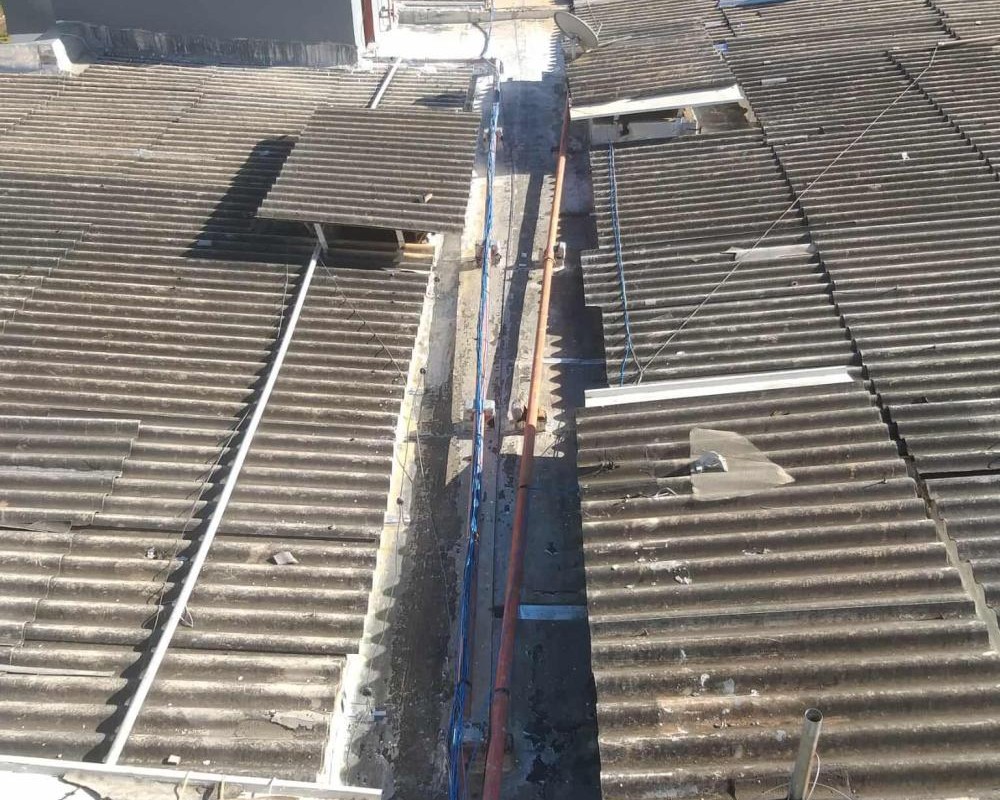 Imagem 86 da galeria Impermeabilização de calhas e telhados, elimina goteiras, calor  e vazamentos.
