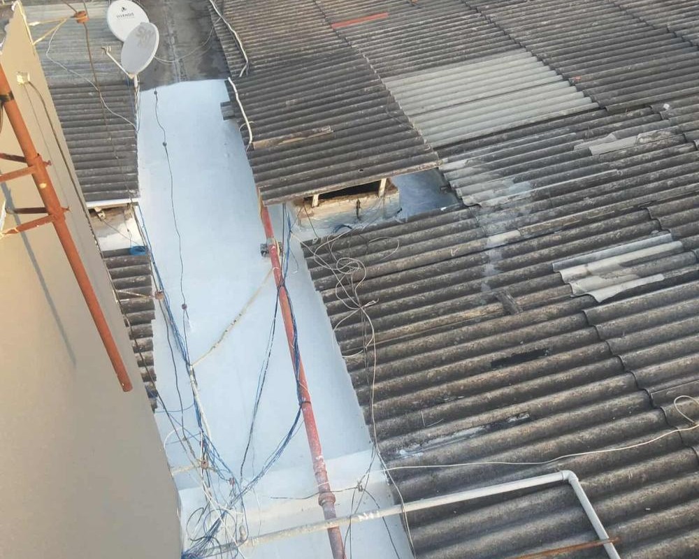 Imagem 15 da galeria Impermeabilização de calhas e telhados, elimina goteiras, calor  e vazamentos.