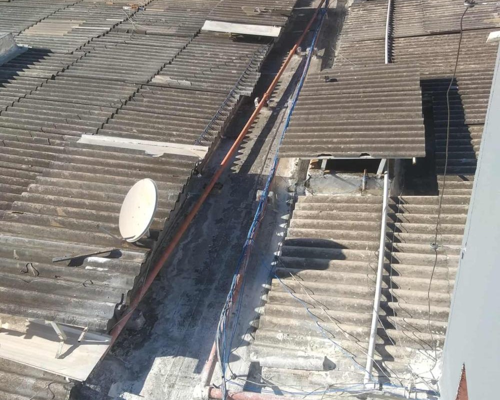 Imagem 55 da galeria Impermeabilização de calhas e telhados, elimina goteiras, calor  e vazamentos.