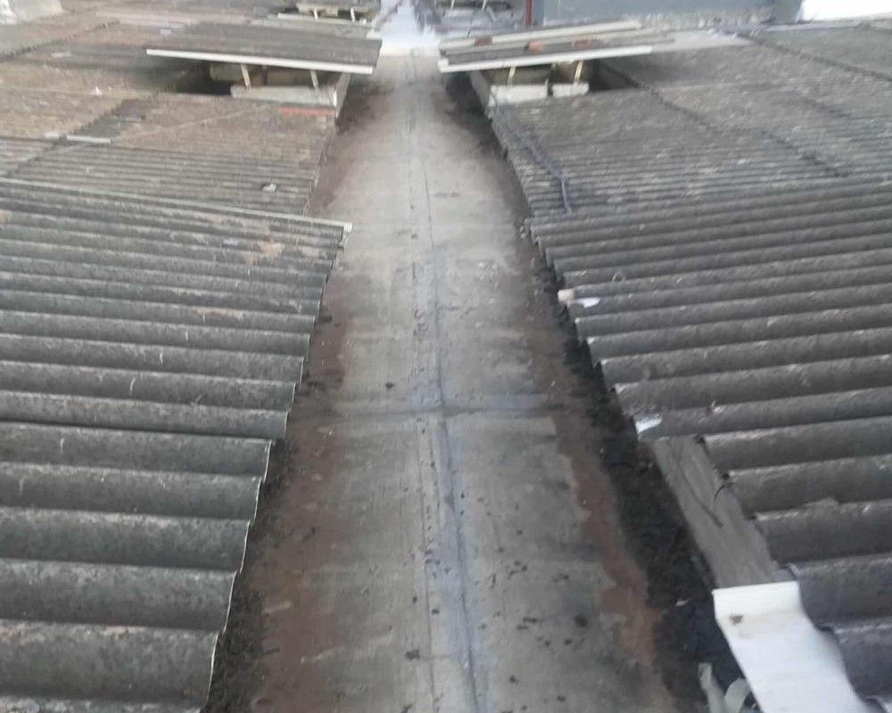 Imagem 94 da galeria Impermeabilização de calhas e telhados, elimina goteiras, calor  e vazamentos.