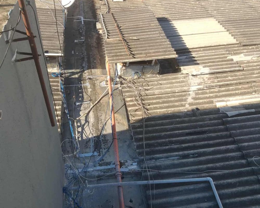 Imagem 81 da galeria Impermeabilização de calhas e telhados, elimina goteiras, calor  e vazamentos.