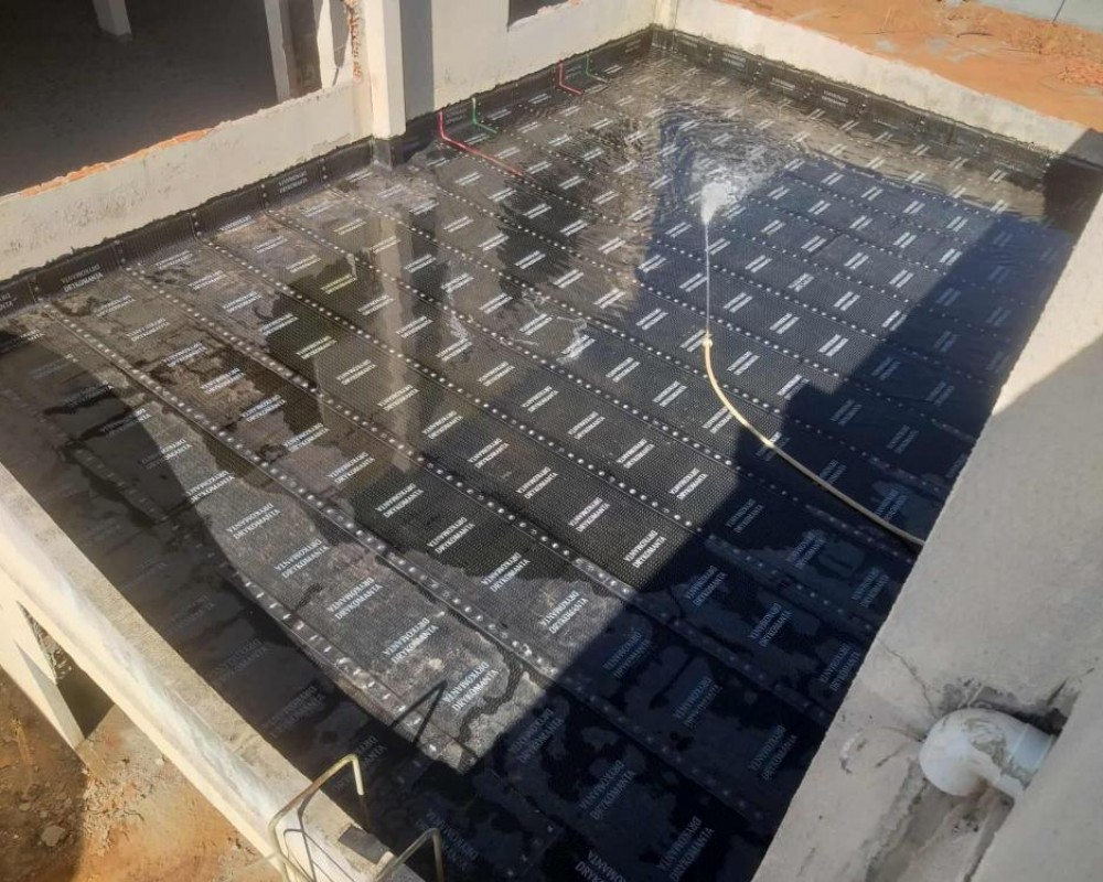 Imagem 31 da galeria Impermeabilização de laje com manta asfáltica 4mm,  prime base água e gás glp.  a