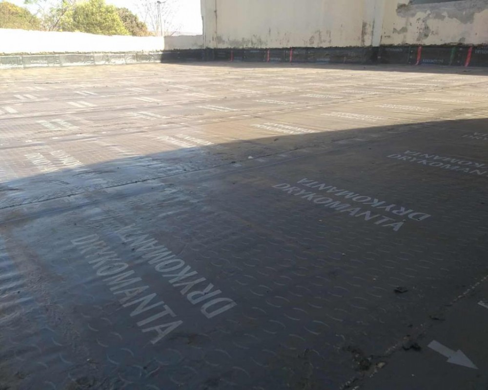 Imagem 26 da galeria Impermeabilização de laje com manta asfáltica 4mm,  prime base água e gás glp.  a