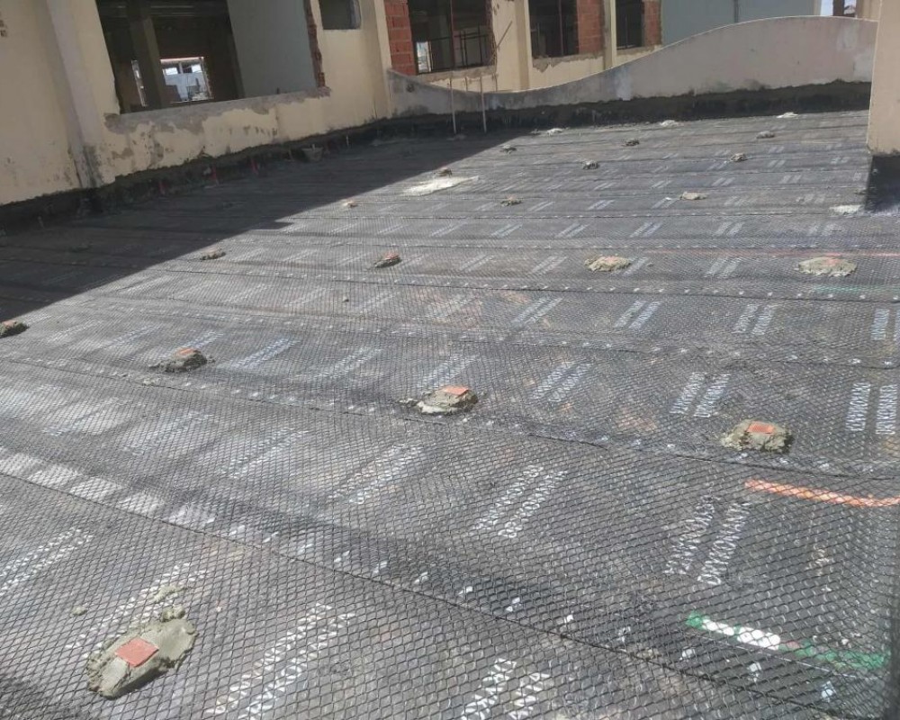 Imagem 5 da galeria Impermeabilização de laje com manta asfáltica 4mm,  prime base água e gás glp.  a
