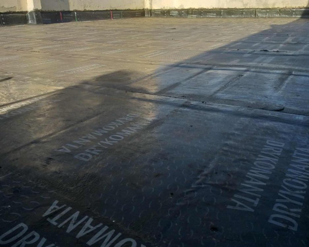 Imagem 24 da galeria Impermeabilização de laje com manta asfáltica 4mm,  prime base água e gás glp.  a